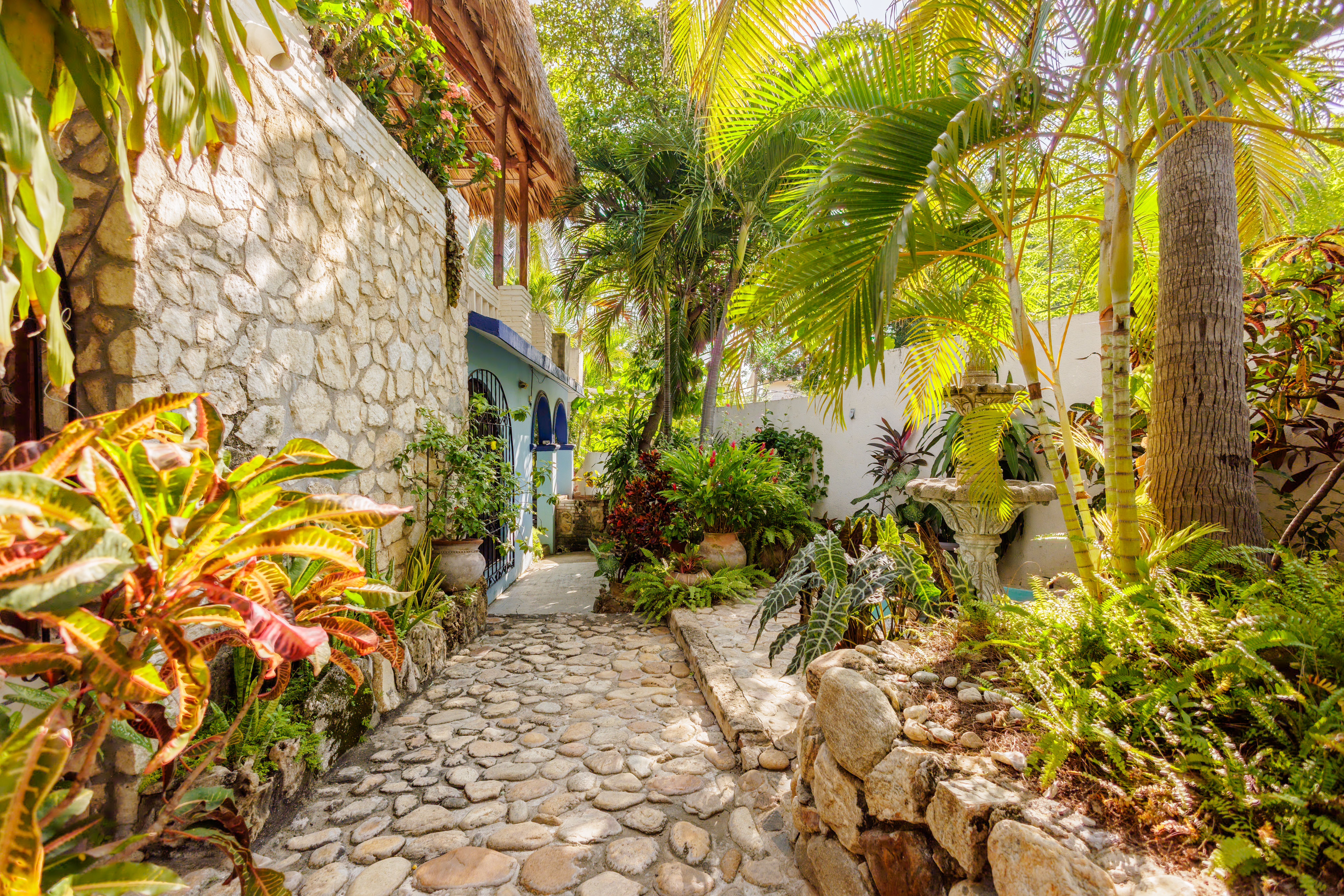 Casa Loma | Classic Mexican Home with 5 bedroom home with private pool & palapa 