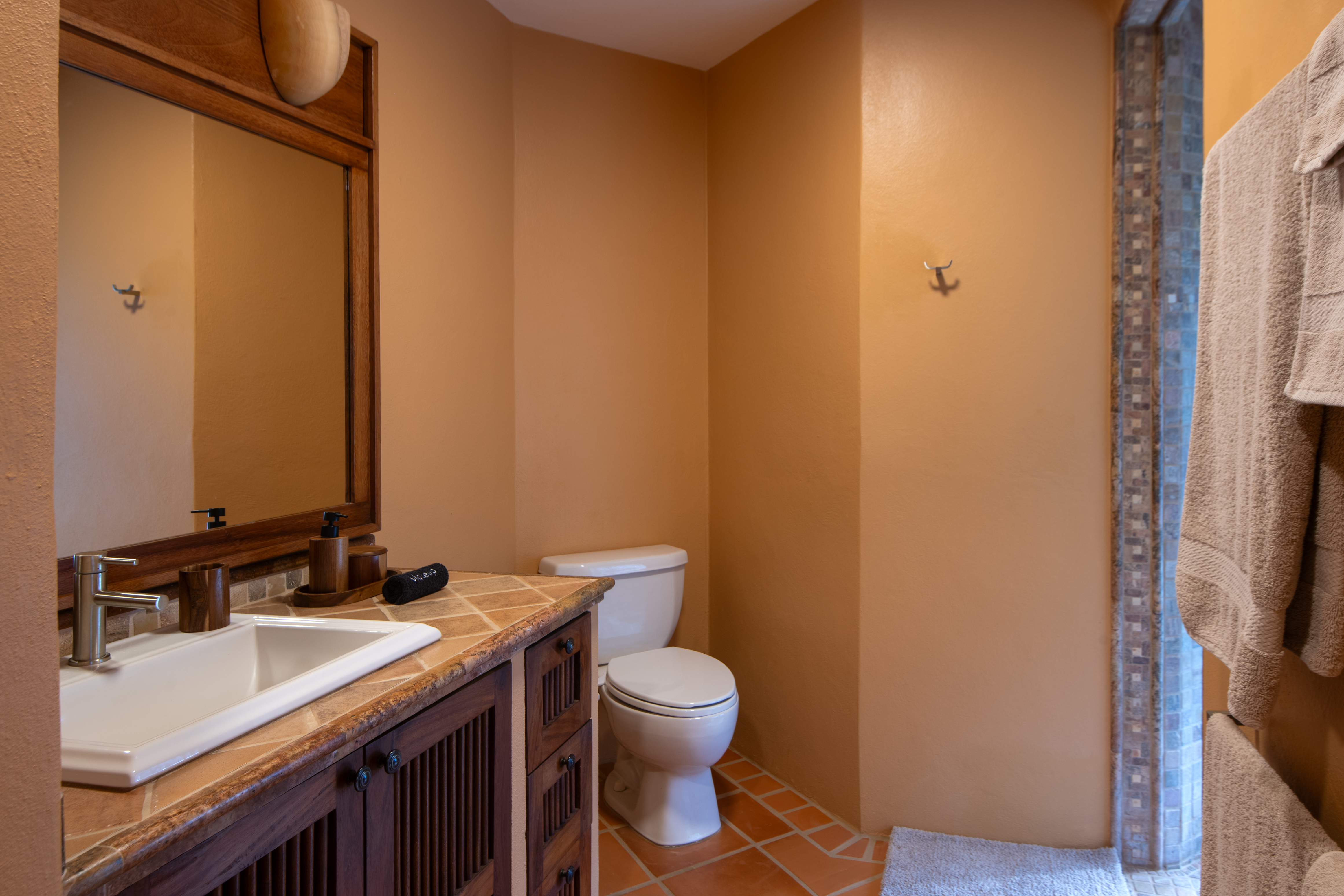 Spacious 4-Bedroom Villa with Pool & Ocean Views in La Punta