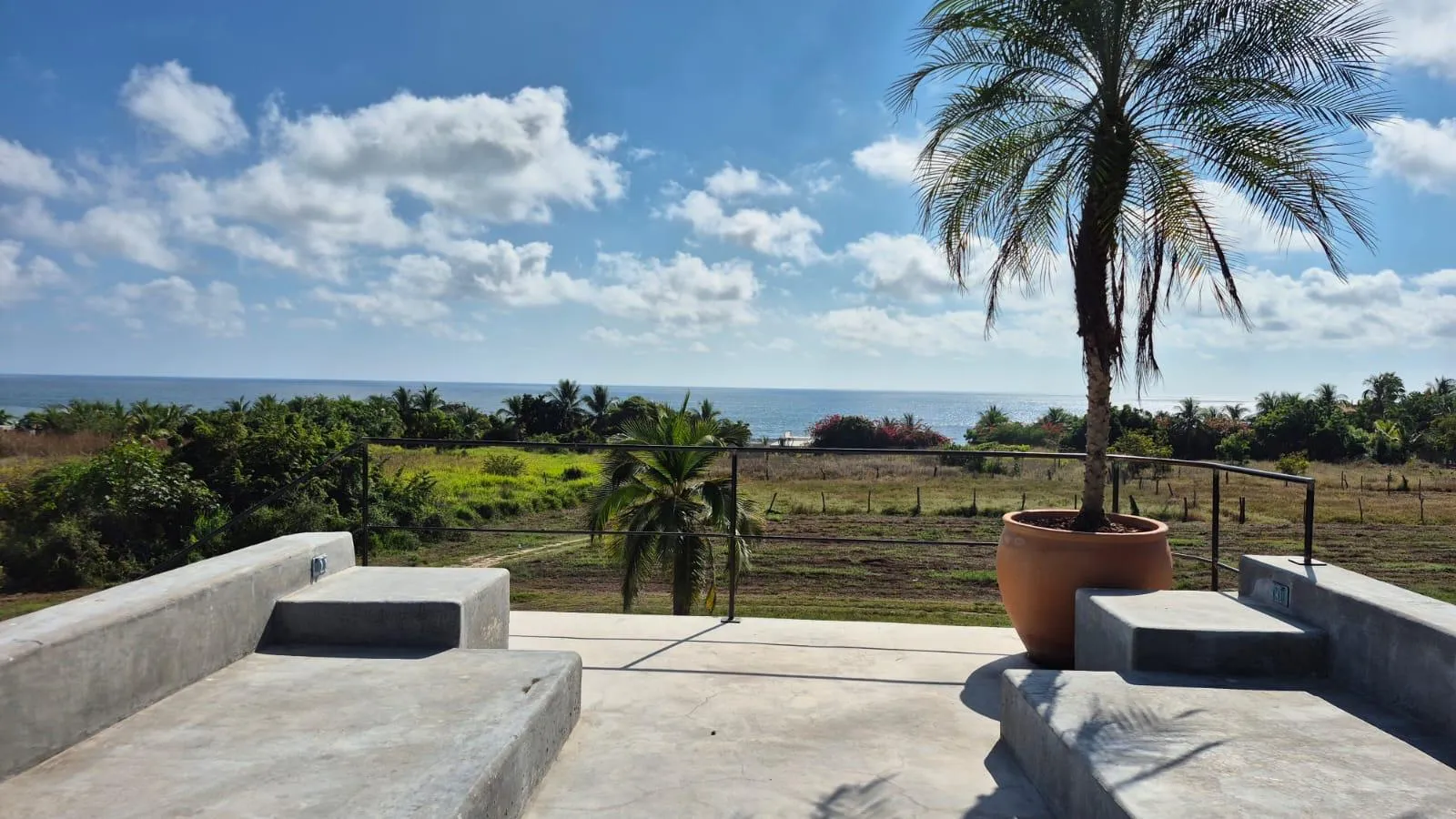 Contemporary Tropical Residence with Private Pool & Rooftop Ocean Views in Puertecito