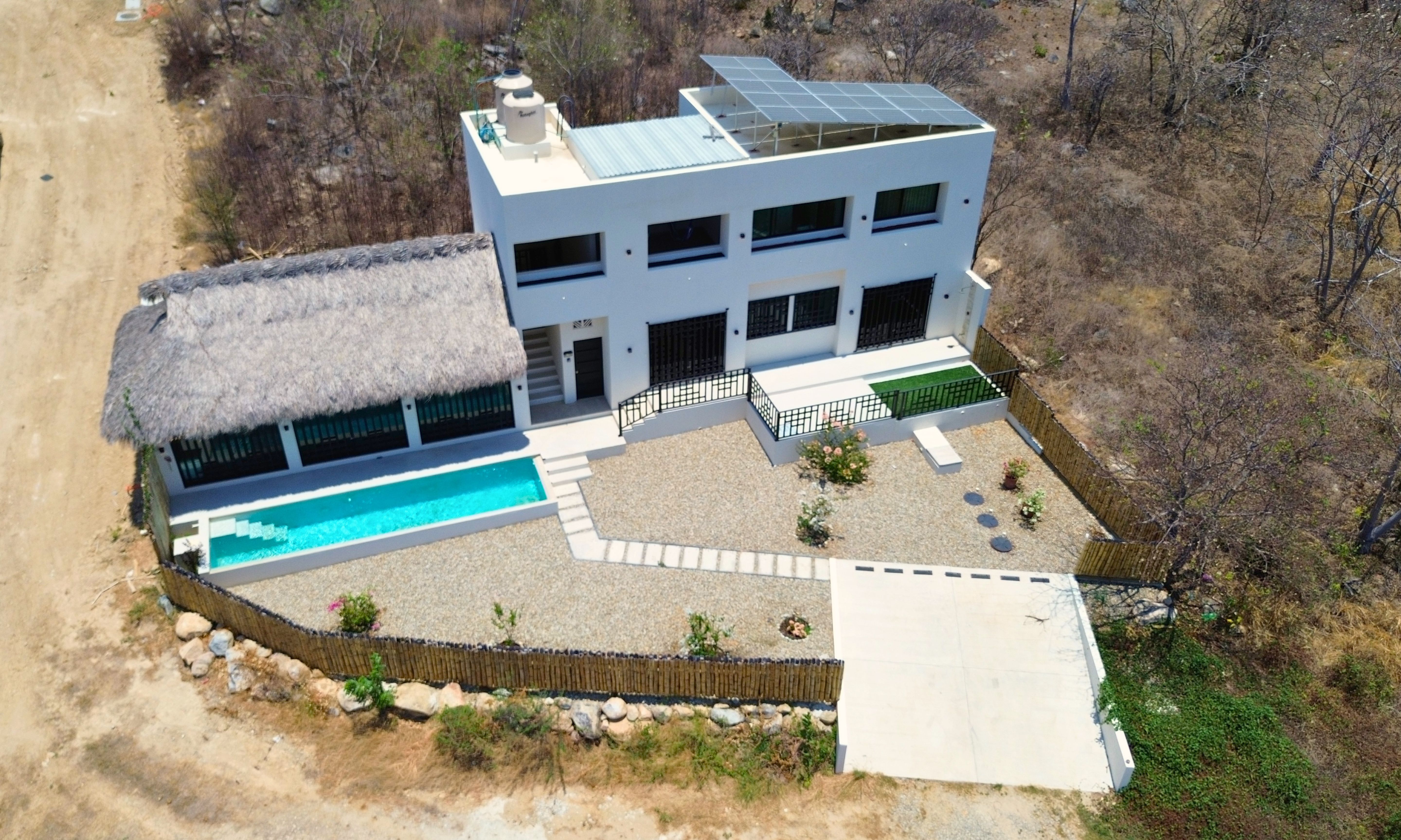 Casa Alice | Oceanview eco villa with pool, near several surf spots