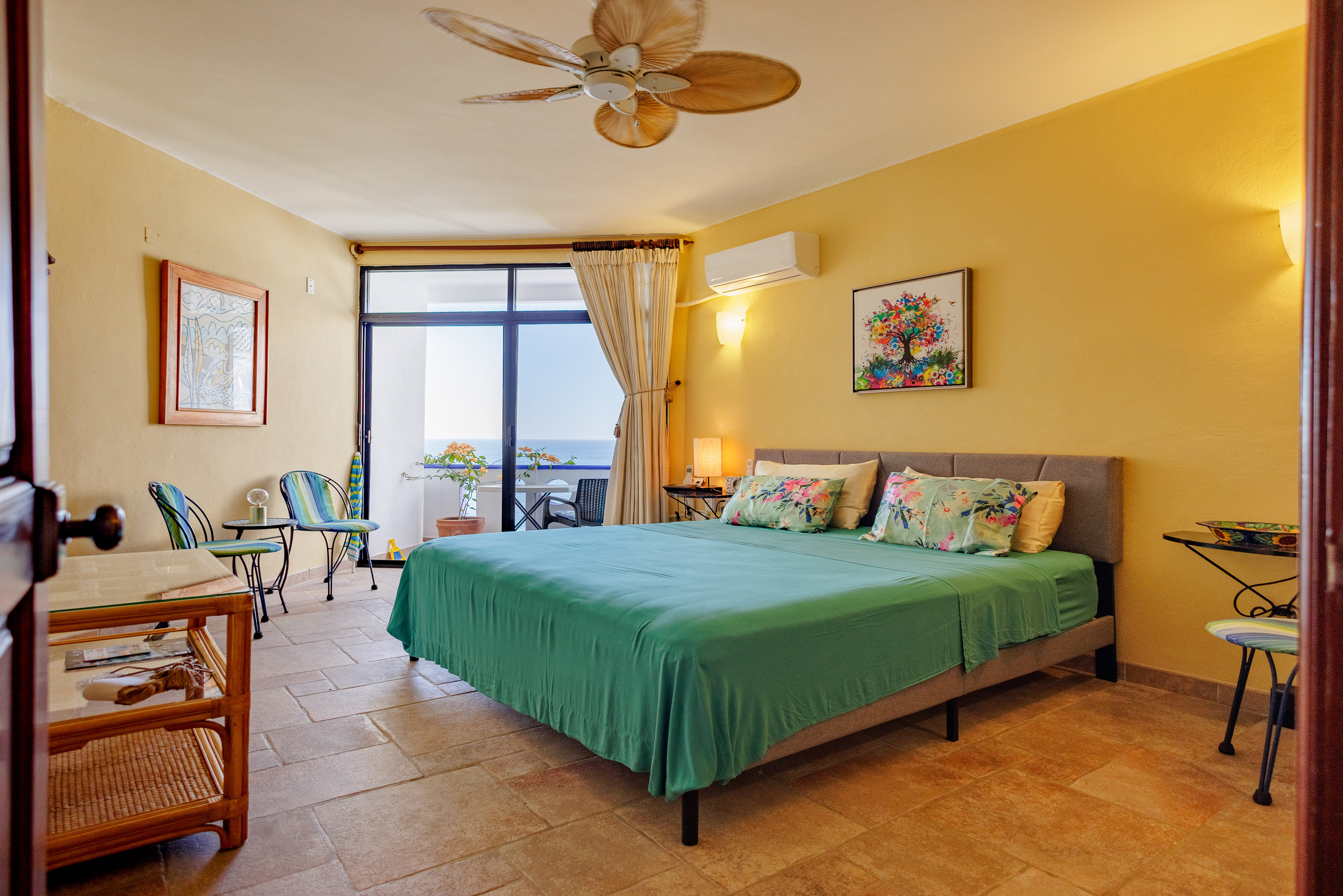 Condo Eglatina | Spectacular panoramic ocean view condo
