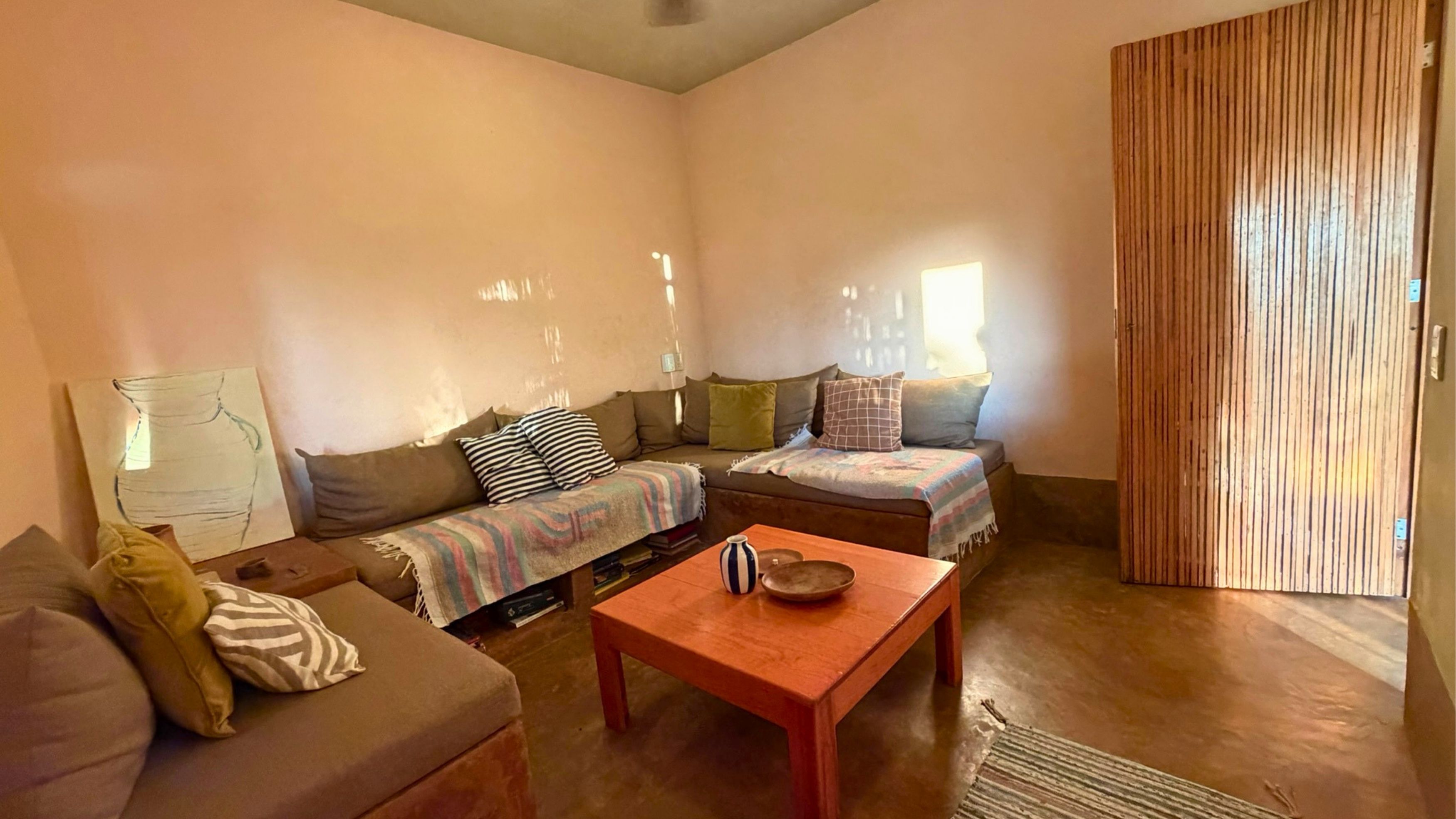 Multi-Unit Property with Panoramic Views, Existing Rental Income & Expansion Potential
